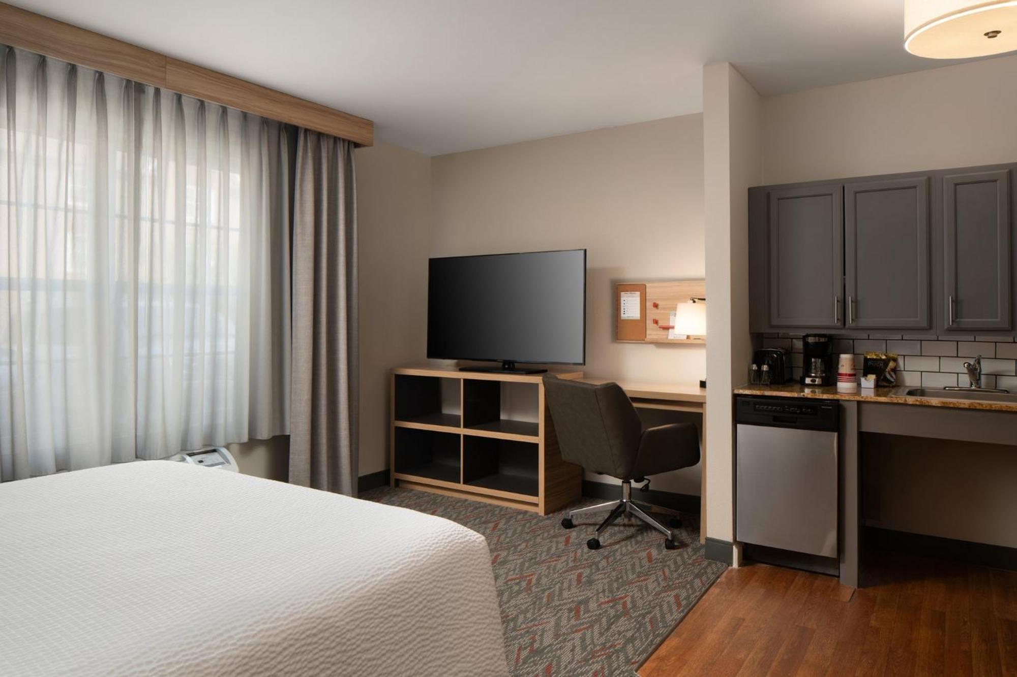 Candlewood Suites St Louis St Charles By Ihg Saint Charles Εξωτερικό φωτογραφία