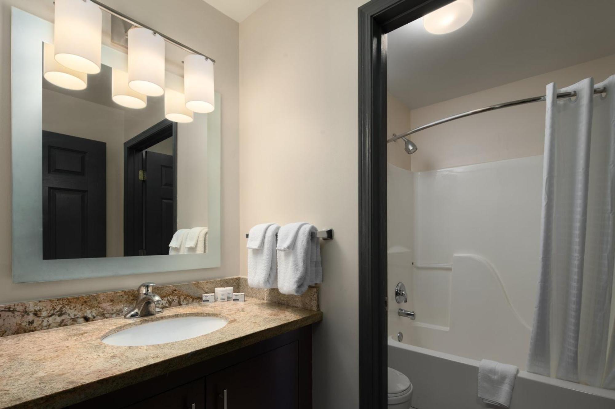 Candlewood Suites St Louis St Charles By Ihg Saint Charles Εξωτερικό φωτογραφία
